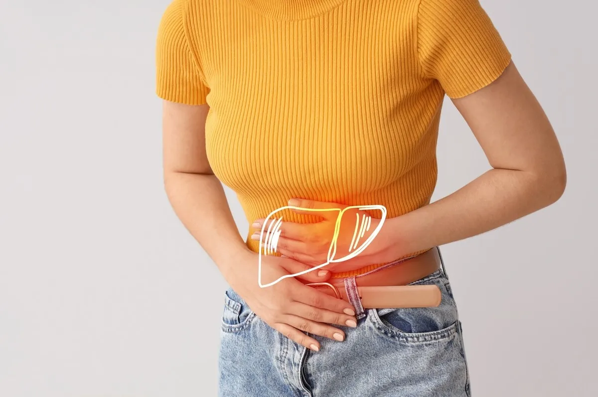 Боль в печени: причины и что делать